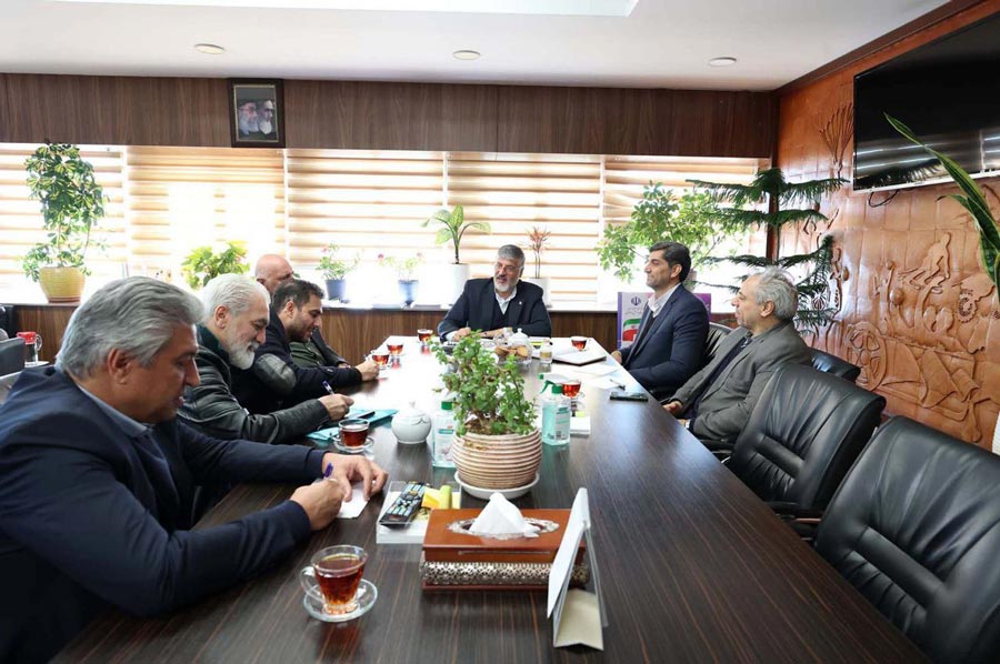 چهارمین نشست باشگاه داران استان تهران با حضور سیدمحمد پولادگر معاون توسعه ورزش قهرمانی و سیروس احمدی مدیرکل دفتر توسعه ورزش حرفه‌ای